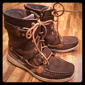 Sperry Topsider hiking boots